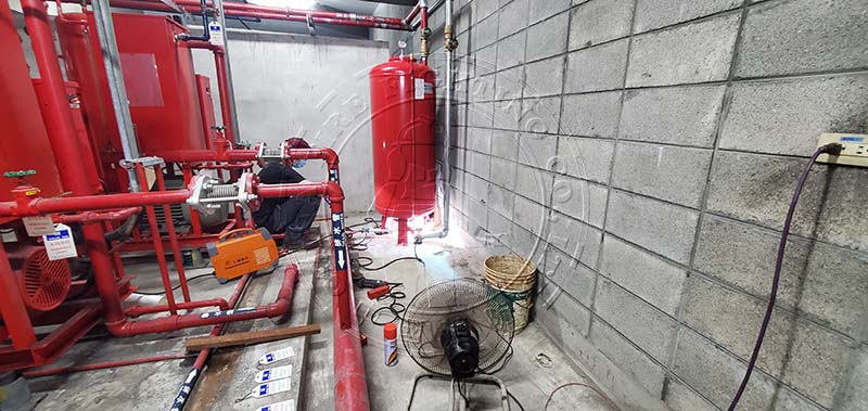 泰山區中國消防工程實績之泡沫原液槽更新修改配管位置後-1